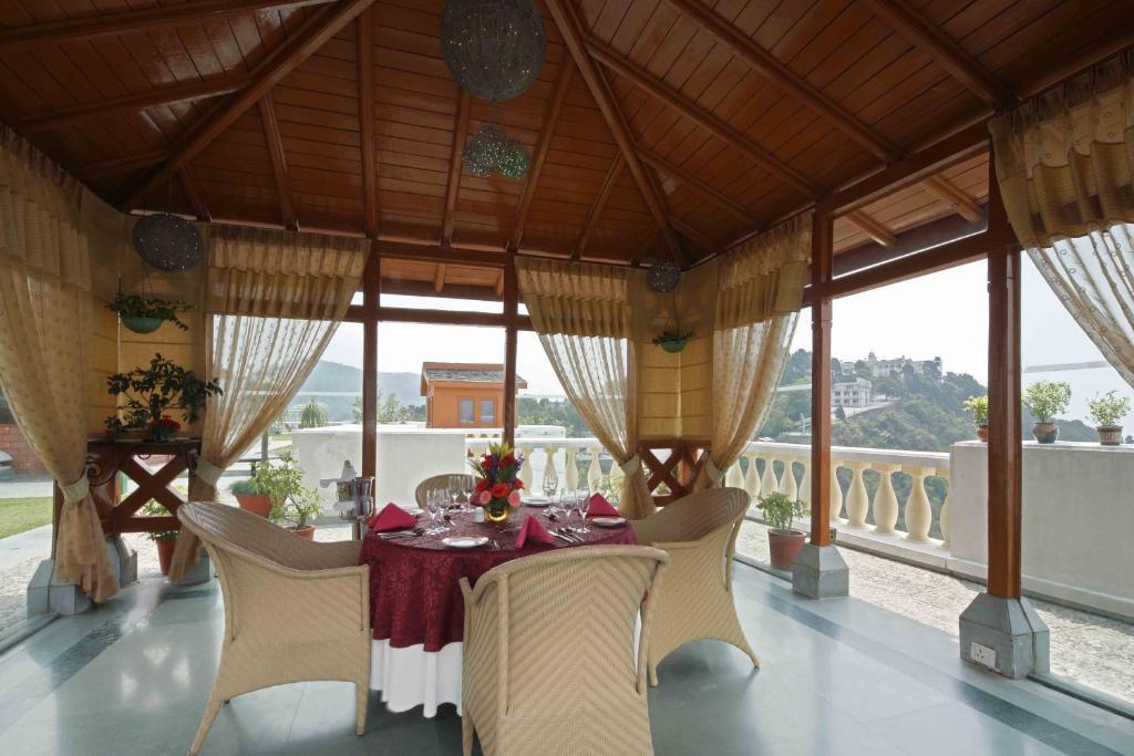 Jaypee Residency Manor Hotel Мусори Екстериор снимка